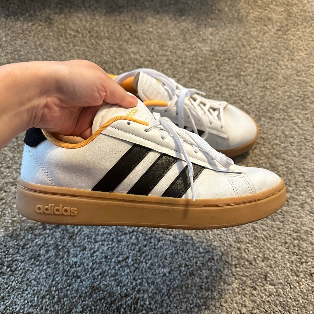 Adidas womens gum sole white sneakers
